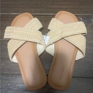 Old Navy Woven Sandals